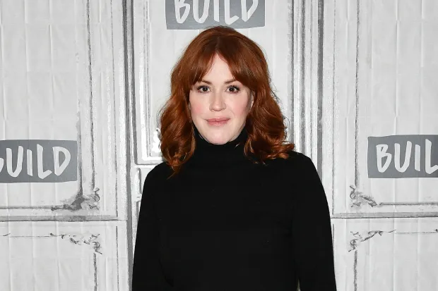 molly ringwald plastic surgery