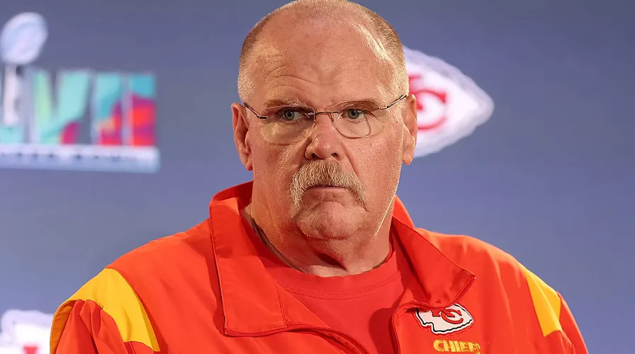 Andy Reid  Weight Loss: A coach's struggle with managing his body weight  