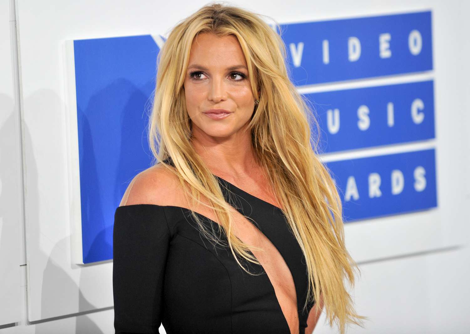 Britney Spears Turns to Comfort Food, Gains 20 Pounds After Divorce