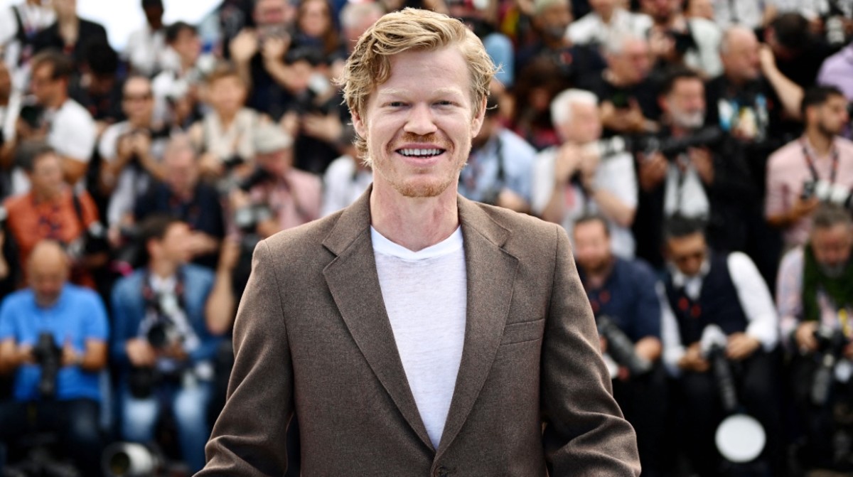 Jesse Plemons Reveals Intermittent Fasting Secrets Behind 50-Pound Weight Loss!